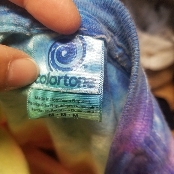 Men's Size Medium Colorful Tie Dyed T-shirt - Picture 4 of 4